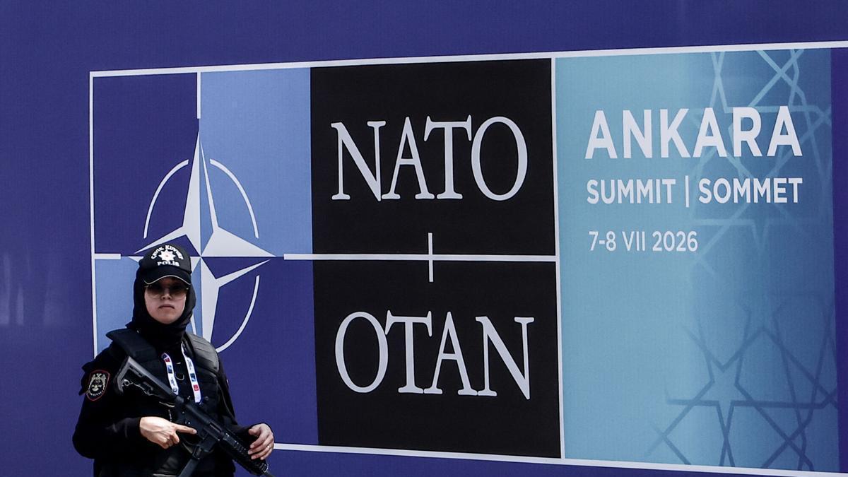 COMUNICADO: Frente al triunfalismo belicista y el expolio de lo público, ¡OTAN NO, BASES FUERA!